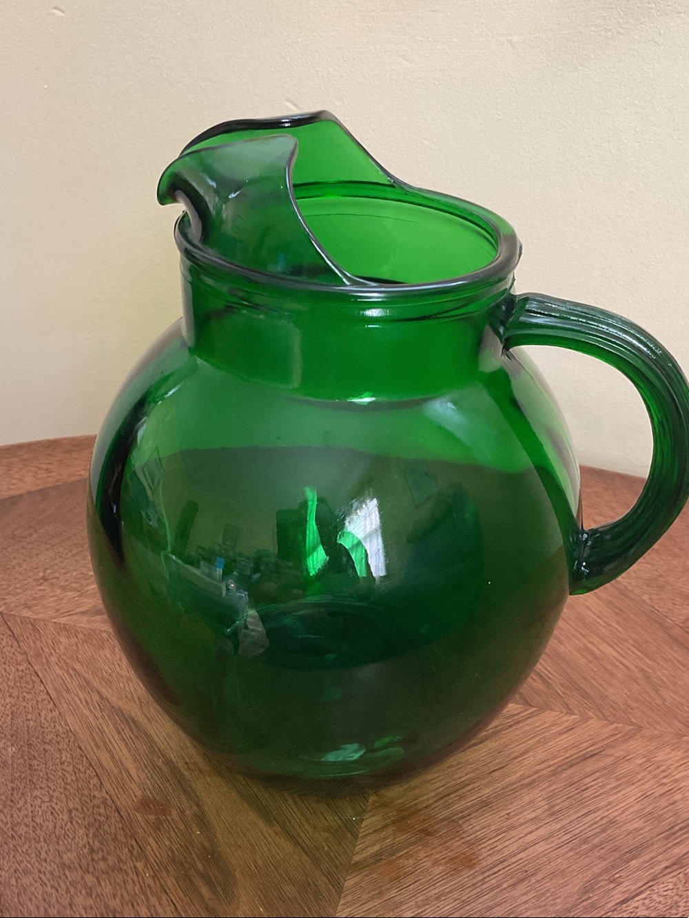 Anchor Hocking Emerald Green Glass Pitcher great condition vintage collectible